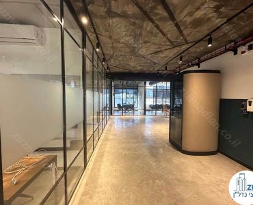 מסדרון של משרד להשכרה להייטק 1400 מר בשכונת מונטיפיורי בתל אביב