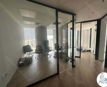 כניסה לחדרים של משרד 100 מר להשכרה במגדל ספיר ברמת גן