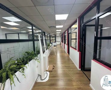 מסדרון של משרד 308 מר להשכרה במגדל משה אביב ברמת גן