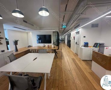 פינת אוכל של משרד להשכרה להייטק במגדלי התאומים ברמת גן