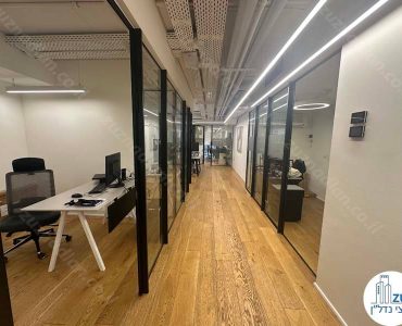 מסדרון של משרד להשכרה להייטק במגדלי התאומים ברמת גן