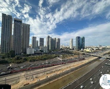 נוף מחלון של משרד במגדל ICON להשכרה בגמר מלא ואיכותי