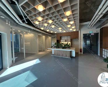 רחבת כניסה של משרד להשכרה 300 מר במגדל אייקון במתחם הבורסה רמת גן
