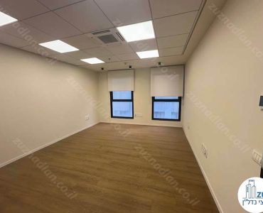 חדר של משרד להשכרה בבית אריאל במתחם הבורסה רמת גן