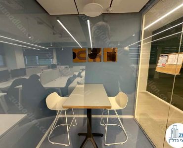 פון בוט של משרד להשכרה להייטק על רחוב בית עובד בתל אביב